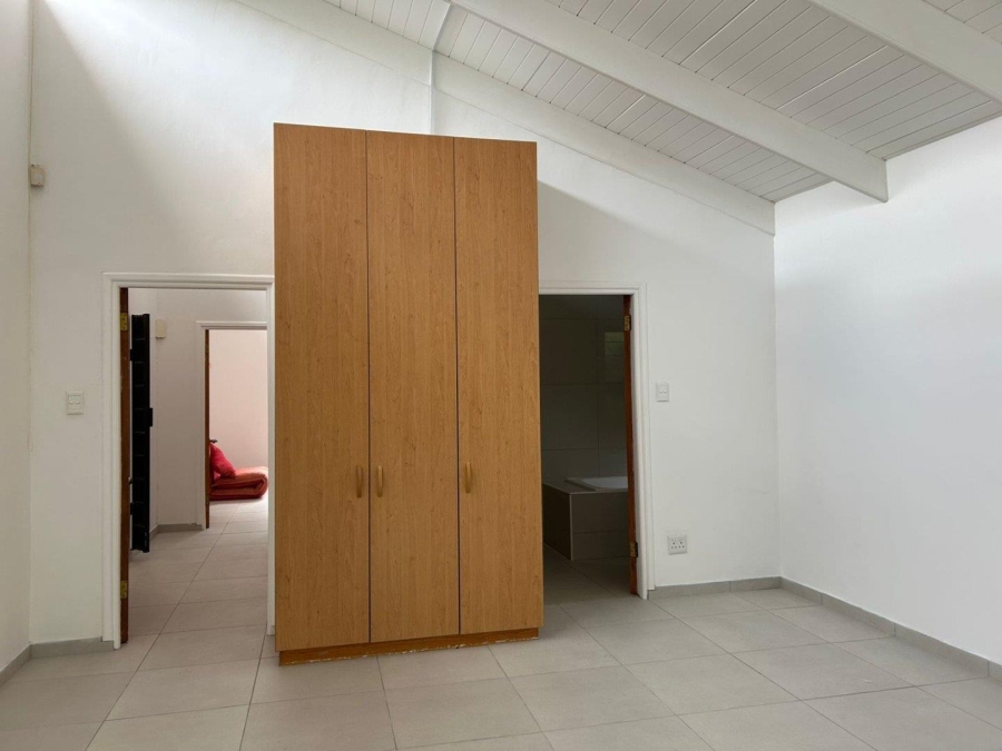 To Let 2 Bedroom Property for Rent in Constantia Western Cape